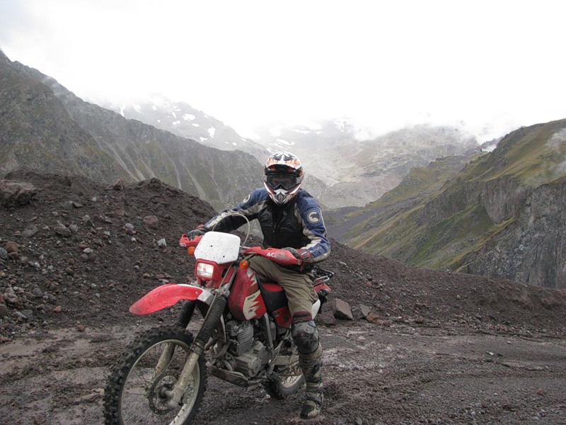 Подъем на мотоцикле в горы