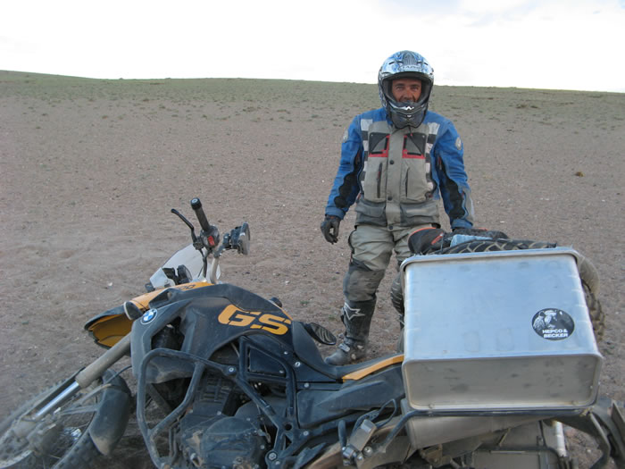 Мотоцикл BMW GS 800 F в Монголии